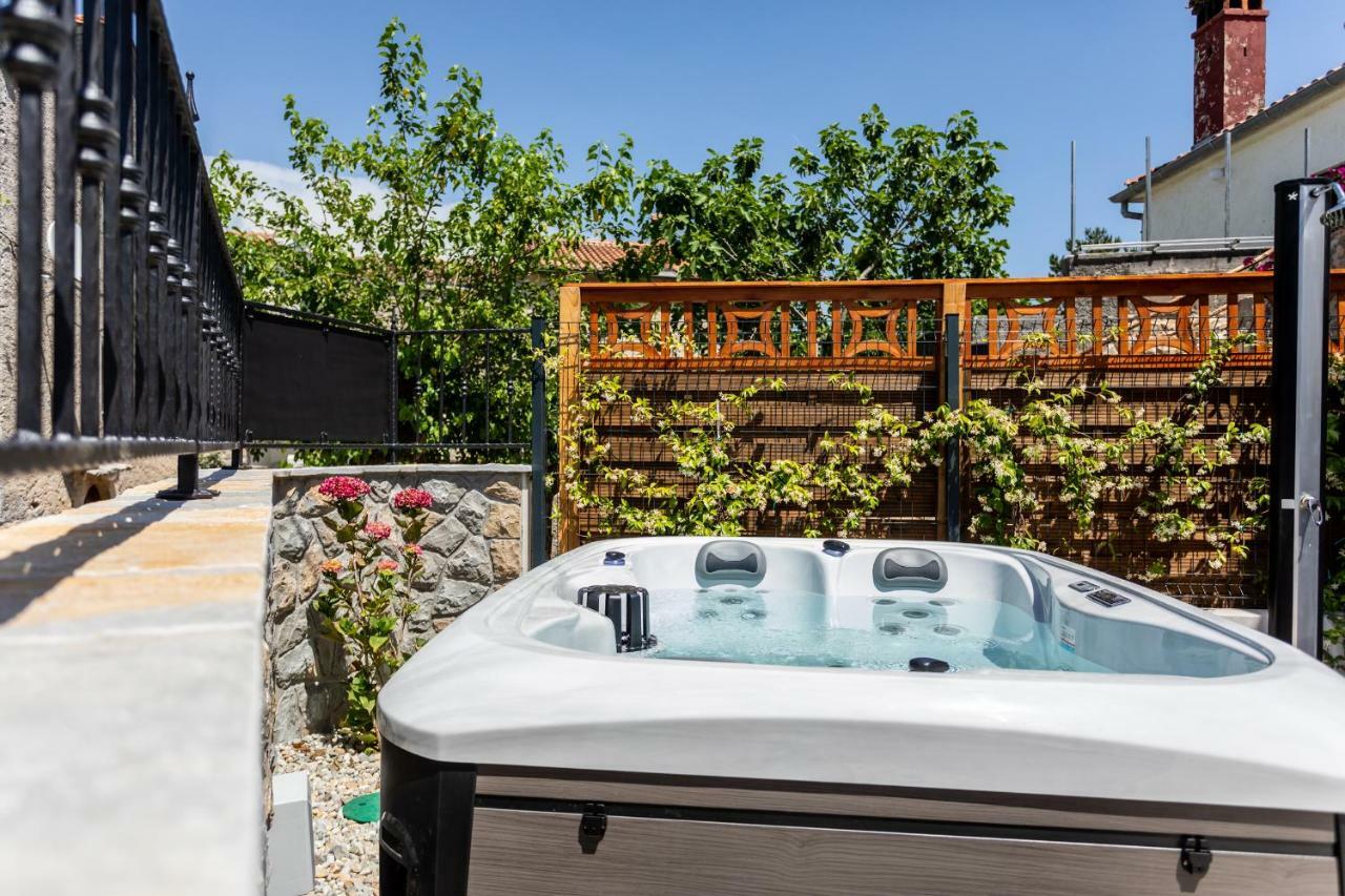 Relax Village Home Mare Krk Town Exterior foto